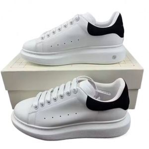 Chaussures de sport décontractées unisexes de luxe, dernier design, en cuir véritable, avec amorti, lacets, pour hommes - Product Image 1