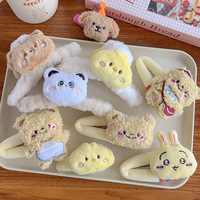 Pince à cheveux latérale en peluche mignonne et douce, motif dessin animé, style 'Girl Heart', faite à la main, collection Automne Hiver, pour femmes du Jiangxi, usage promotionnel