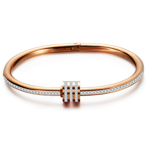 Bracelet en diamant or rose 65 mm, taille brillant ronde, unisexe, à porter au quotidien - Product Image 1