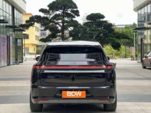 Mobil Bekas Ekspor Global 2024 Li Auto Lixiang L7 Pro Kendaraan Energi SUV Hampir Baru Listrik Murni Hybrid Jangkauan Luas Laris Terjual - Product Image 5