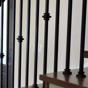 Rampe en fer forgé de luxe moderne avec <span class=keywords><strong>balustres</strong></span> pour balcon de villa et rampe en fer sur mesure - Product Image 5