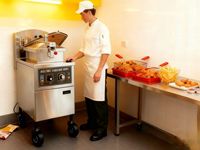 Friteuse électrique à induction commerciale 12L pour friteuse de cuisine à haut rendement pour restaurants et chaînes de restauration rapide