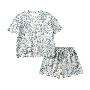 GSSO3271 Conjunto de Ropa Infantil Personalizado para Niña Activa con Estampado de Flores Rosas, Venta al Por Mayor, Manga Corta - Product Image 5