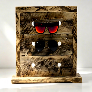 Expositor de Gafas de Sol de Madera Rústica Envejecida al por Mayor, Soporte de Mostrador de Doble Cara con Logotipo Grabado para 4 Gafas de Sol - Product Image 1