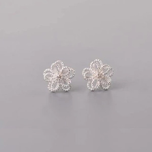 <b>Sweet</b> Hollow <b>Flower</b> Stud Earrings for Women Fresh Daily Wear Ear Accessories - Product Image 3