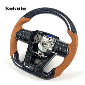 Volante de Fibra de Carbono Forjado con Cuero Perforado Marrón para <span class=keywords><strong>Toyota</strong></span> <span class=keywords><strong>Land</strong></span> <span class=keywords><strong>Cruiser</strong></span> LC300 2022 <span class=keywords><strong>2023</strong></span> 2024 2025 <span class=keywords><strong>GR</strong></span> Sport VXR - Product Image 4