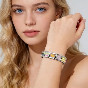 Bracelet à breloques italien en acier inoxydable 9 mm, style Y2K, avec <span class=keywords><strong>mots</strong></span> <span class=keywords><strong>anglais</strong></span> colorés ANTISOCIAL Hey Link Fit, pour la création <span class=keywords><strong>de</strong></span> bijoux DIY - Product Image 2