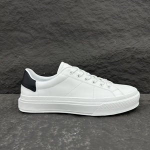 2025 nuevos zapatos blancos para hombres, diseño de cuero ligero, zapatos casuales de diseñador bajos versátiles - Product Image 5