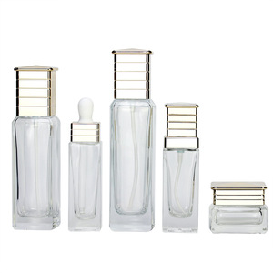 Botella <span class=keywords><strong>de</strong></span> cristal cuadrada transparente con tapa dorada, botella <span class=keywords><strong>de</strong></span> aceite <span class=keywords><strong>de</strong></span> esencia con logotipo personalizado, 120ml, 100ml, 40ml, 30ml, 50g, 30g, a buen <span class=keywords><strong>precio</strong></span> - Product Image 2