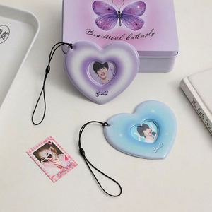 Fabricantes y Proveedores de Portafotos de PVC Personalizados de Bajo MOQ para Mini Photocards de K-pop - Product Image 1