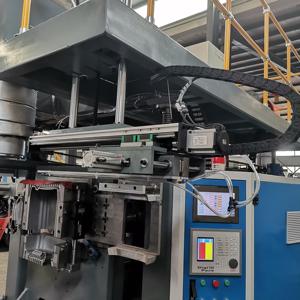 Fabricant chinois de machines de soufflage de plastique de <span class=keywords><strong>50</strong></span> <span class=keywords><strong>litres</strong></span>, prix pour la production de fûts ouverts en HDPE et de barils chimiques - Product Image 5