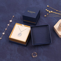 Boyang Luxus benutzer definierte Logo Papier Schulter Box Stil Schmuck Verpackung Box Hochzeits schmuck Ring Box