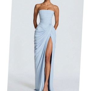 <span class=keywords><strong>Robe</strong></span> de soirée <span class=keywords><strong>sur</strong></span> <span class=keywords><strong>mesure</strong></span> en mousseline de soie à volants superposés, fendue, coupe trapèze, longueur ras du sol, pour demoiselles <span class=keywords><strong>d</strong></span>'<span class=keywords><strong>honneur</strong></span> - Product Image 1