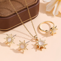 Parure de bijoux Regal Enchanting dorée effet soleil, collier, boucles d'oreilles, bague, pierre opale, zircone cubique sertie, cadeaux pour femmes