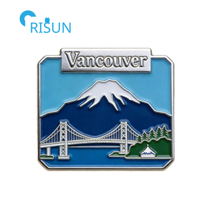Cadeau souvenir personnalisé Canada Drapeau canadien Vancouver Aimant de réfrigérateur Épingle de revers Badge Broche Épingle <span class=keywords><strong>en</strong></span> émail personnalisée Vancouver - Product Image 2