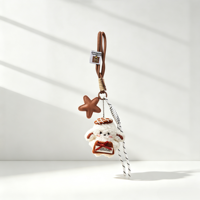 Porte-clés Ours en Peluche Brodé Doux avec Pendentif Écharpe Rouge, Accessoire de Sac Animalier Tendance, Longue Sangle pour Clés de Voiture Femme