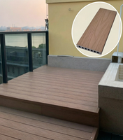 Nouveau design en érable pour extérieur, terrasse ronde creuse en composite bois-plastique co-extrudé, revêtement de sol en bois de noyer WPC