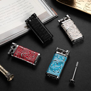 Accendino per Pipa e Sigarette con Design Floreale in Metallo, Fiamma Laterale Morbida a Gas - Product Image 3