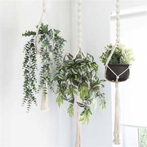 Cesto di frutta per uso domestico intrecciato fioriera sospesa piccoli oggetti appesi Cache <span class=keywords><strong>fioriere</strong></span> pancia di fanerogame con pompon maglia da bagno - Product Image 3