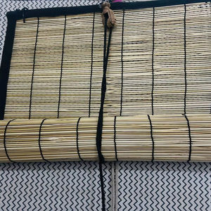 Stores en bambou tissé sur mesure, filtrant la lumière naturelle, pour maison, hôtel, restaurant, sans système de tirage - Product Image 1