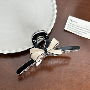 Kẹp tóc càng cua trang trí tóc cao cấp chất liệu acetate bán buôn 11cm 8cm đen trắng dành cho nữ và bé gái - Product Image 2