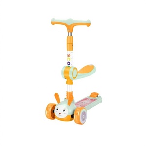 Trottinette pliable pour enfants <span class=keywords><strong>à</strong></span> 3 roues, cadre en alliage et plastique, hauteur réglable, avec repose-pieds, pour les enfants de 2 <span class=keywords><strong>à</strong></span> 12 ans - Product Image 1