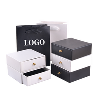 Boîte à bijoux en carton avec logo personnalisé Boîte à bijoux en papier à tiroir coulissant pour collier en mousse noire pour l'emballage de bijoux