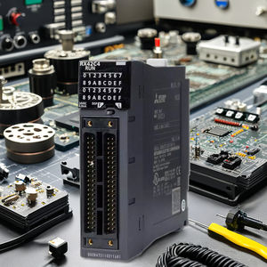 Módulo de componentes industriales Mitsubishi QX41 QY41P QX40 y QX40P para servoaccionamiento y programación de PLC - Product Image 4