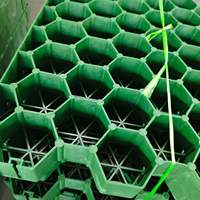 Base de grille en plastique à clipser 500*500*40mm pour allée de golf, chemin de voiturette de golf, stationnement de camping-car