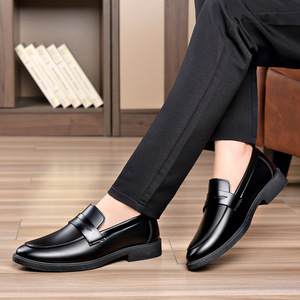 Mocassins élégants à enfiler pour hommes – Idéaux pour les occasions formelles, les affaires, les mariages, le bureau et le quotidien - Product Image 1