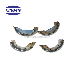 Vente de jeu de plaquettes de frein arrière durables 58305-3XA00 583053XA00 compatibles avec Hyundai <span class=keywords><strong>Accent</strong></span> II - Product Image 1