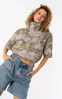 Chaqueta Ligera Mini Camuflada Personalizada para Mujer 2026, Chaqueta Utilitaria de Manga Corta con Estampado Verde Gris, Chaqueta Casual Vintage OEM/ODM