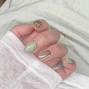 Fatto a mano semplice specchio magico verde paillettes unghie artificiali francesi sbiancamento piccolo libro rosso rimovibile per gli studenti - Product Image 2