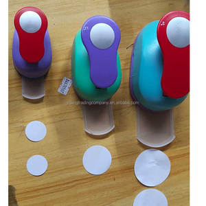 Carykon Set Da 2 Punzoni A Leva Per Cartoncino - Forme Gatto E Pesce Da 2,5 Cm - Ideale Per Scrapbooking E Biglietti Fai-Da-Te - 4