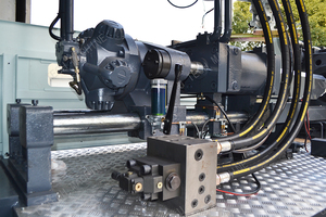 138 Tấn 250 Tấn 1000 Tấn Pet Phôi Hdpe Nhựa Thùng <span class=keywords><strong>Injection</strong></span> <span class=keywords><strong>Molding</strong></span> Giá Máy - Product Image 6