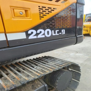Excavatrice sur chenilles Hyundai R220LC-9 en bon état, poids opérationnel de 22 tonnes, moteur à suralimentation automatique, haute efficacité, en stock - Product Image 6