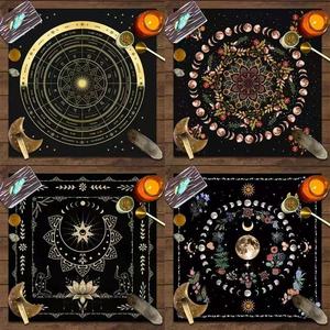 <span class=keywords><strong>Tovaglia</strong></span> <span class=keywords><strong>per</strong></span> Tarocchi all'Ingrosso 75*75CM, Panno Decorativo <span class=keywords><strong>per</strong></span> Giochi <span class=keywords><strong>da</strong></span> <span class=keywords><strong>Tavolo</strong></span>, Mandala con Fasi Lunari, Fiori e Farfalle, <span class=keywords><strong>Tovaglia</strong></span> <span class=keywords><strong>per</strong></span> Altare - Product Image 2