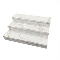 Marches d'escalier en marbre de luxe léger avec surface antidérapante, éclairage à capteur, construction durable pour usage intérieur