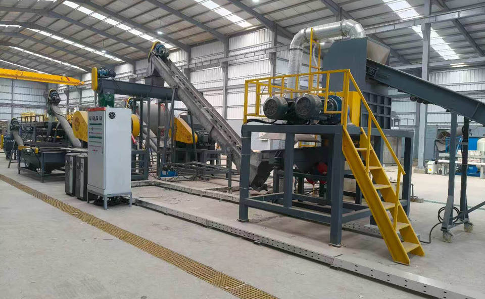 Complete Waste Lead-Acid Battery Crushing & Sorting Production Line ...