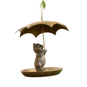 Comedero para Pájaros con Forma de Ardilla y Sombrilla Colgante, Decoración de Jardín para Exteriores en Resina Natural - Product Image 5