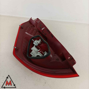 Feu arrière gauche 92401-2E010 Hyundai Tucson 2004-2009 d'occasion (81903) - Product Image 5