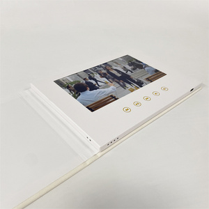 Brochure vidéo de mariage en gros avec logo A5 à couverture rigide en lin et écran IPS de 7 pouces - Product Image 6