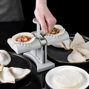 Nouvelle Machine de production de desserts à double tête automatique Vente en gros de boulettes faites à la main faisant des ustensiles Moule à boulettes paresseux - Product Image 1