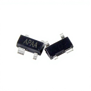 MAX811TEUS+T Puce de surveillance de tension de processeur à montage en surface APAA SOT-143 avec entrée de réinitialisation manuelle - Product Image 1