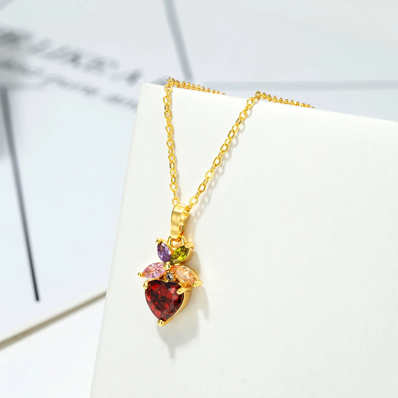 Most Popular Trendy Custom Logo Bee Pattern Zircon Beaded Stone Necklace Earrings Set Ladies Engagement Jewelry Set