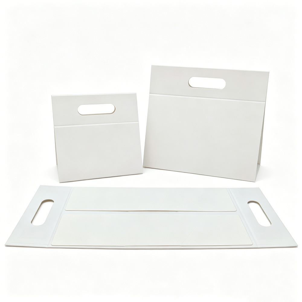 Style triangle blanc