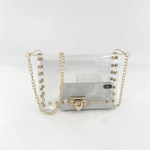 Sac transparent approuvé par le stade sac à bandoulière en PVC à rivets transparents Messenger pour les événements de concert de gymnastique - Product Image 3