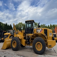 Chargeuse sur pneus CAT 966H d'occasion en excellent état, 6,5 tonnes de charge nominale, faible nombre d'heures de fonctionnement, pour travaux de carrière et de construction
