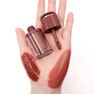 Brillo Labial Personalizado con Logotipo, de Larga Duración, Altamente Pigmentado, Voluminizador, Nutritivo e Hidratante, No Testeado en Animales, Disponible en 8 Tonos - Product Image 3