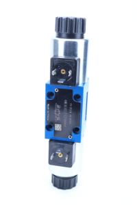 R901481091 Z4WE6E62-3X/EG24N9K4 Serie Z4WE Control Hidráulico Solenoide Direccional Superpuesto de Cuatro Vías - Product Image 2